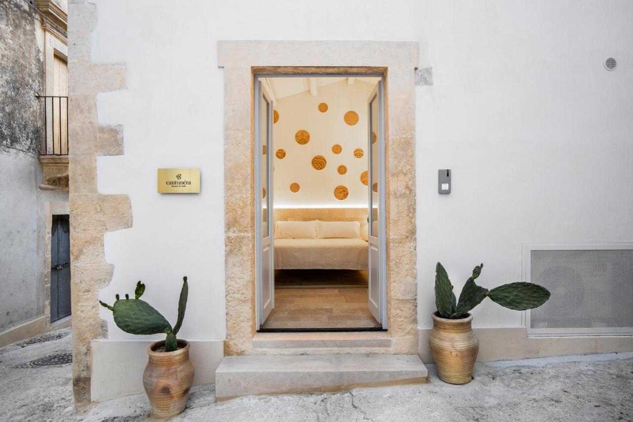 Cantunera Rooms Dependance Noto Exteriör bild